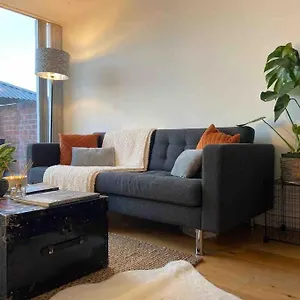 https://spitalfields-market-penthouse-flat-with-balcony.cambridgehotelsuk.com