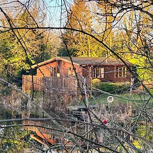 https://mallard-secluded-rustic-lodge-digital-detox-paradise.yorkshirehotels.net
