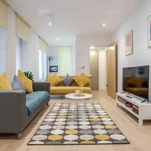 https://deluxe-condo-beside-02-arena-and-central-london.cambridgehotelsuk.com